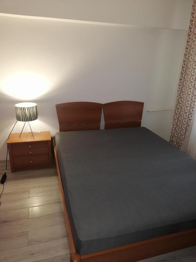 Dunavski Kej Novi Sad Bagian luar foto